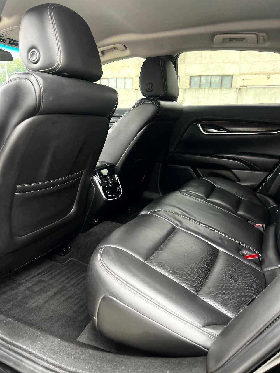 Cadillac XTS - фото 37