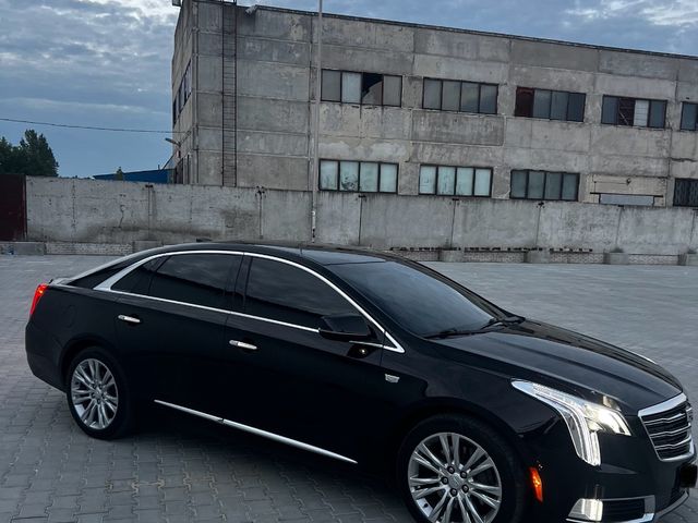 Cadillac XTS - фото 4