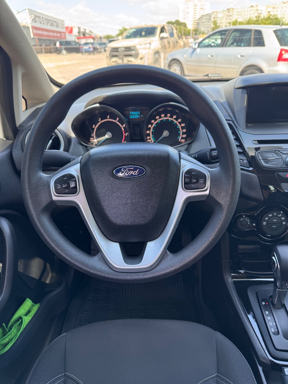 Ford Fiesta - фото 35