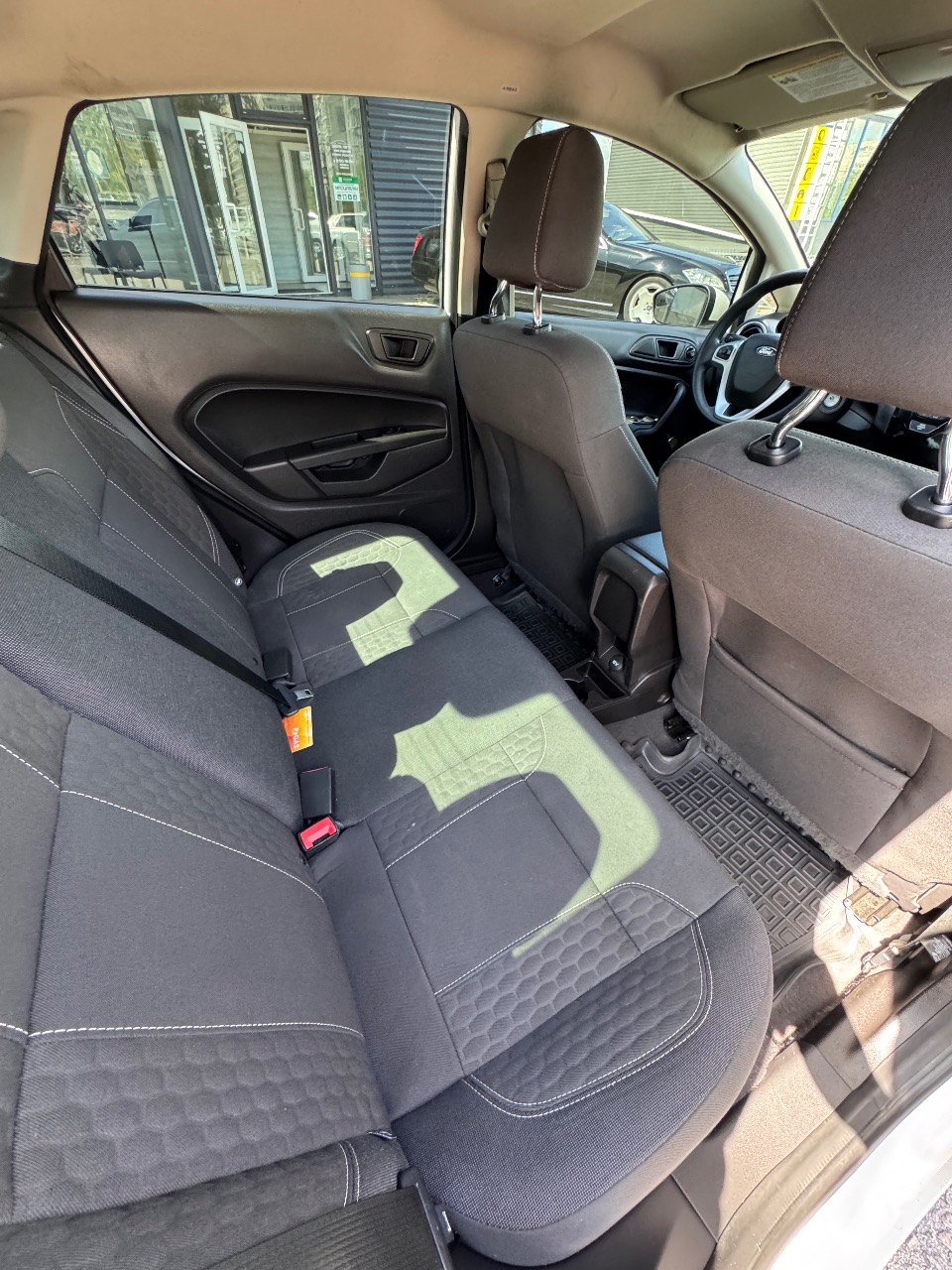 Ford Fiesta - фото 40