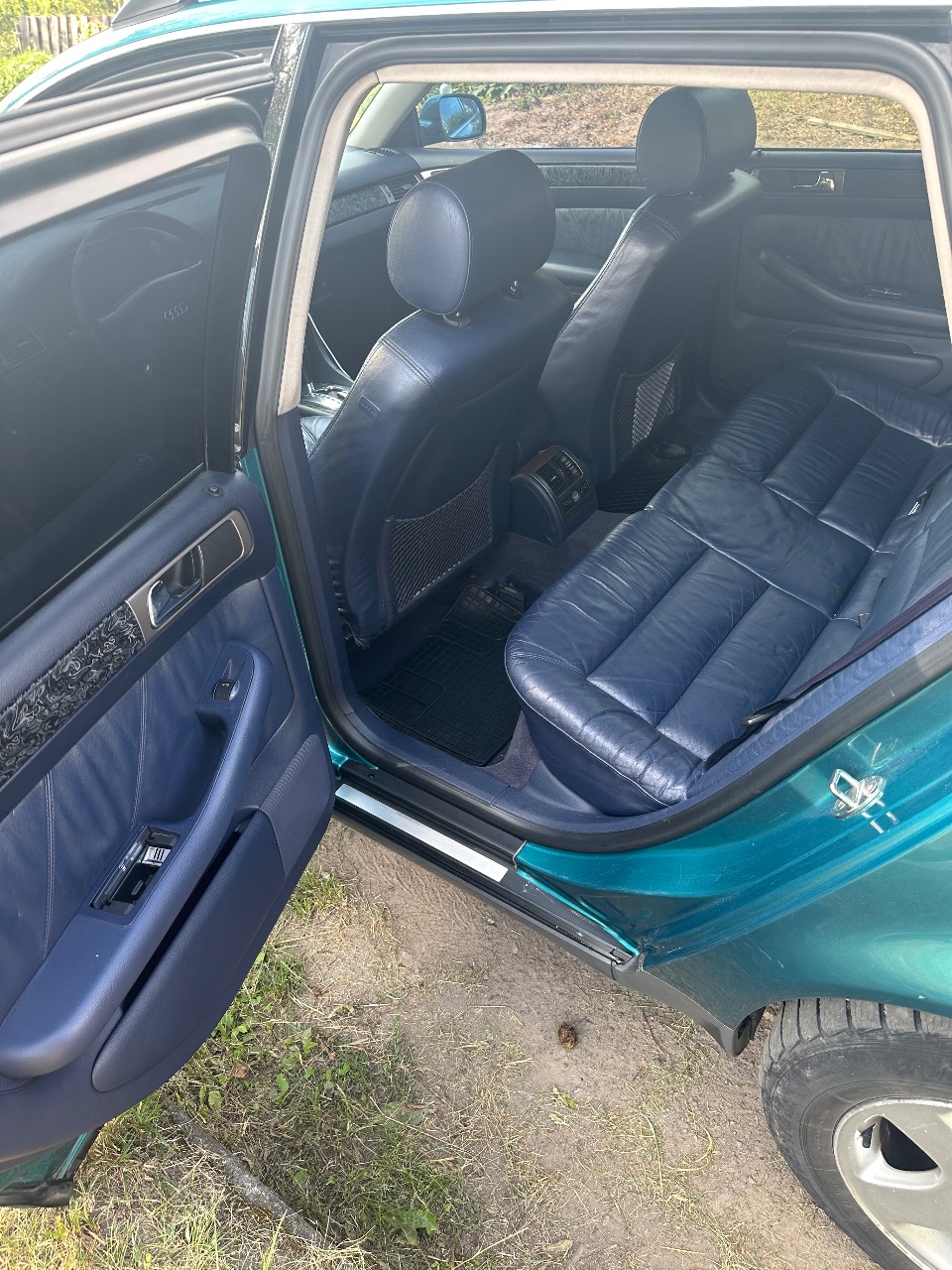 Audi A6 - фото 6