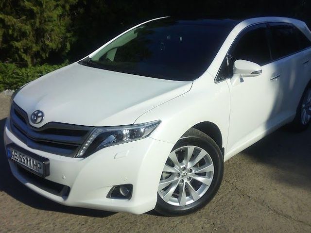 Toyota Venza - фото 1