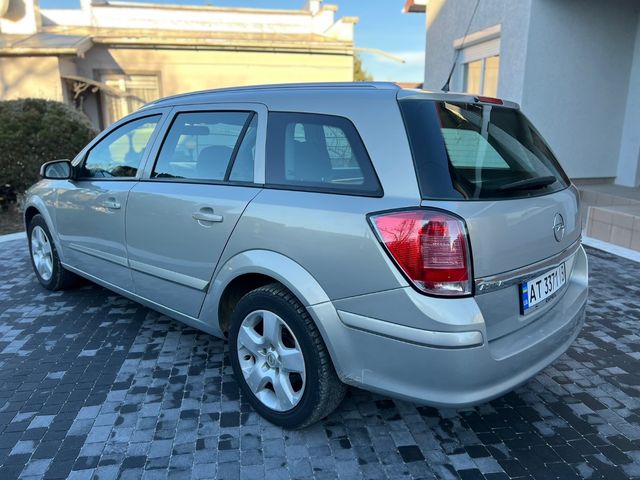 Opel Astra - фото 3