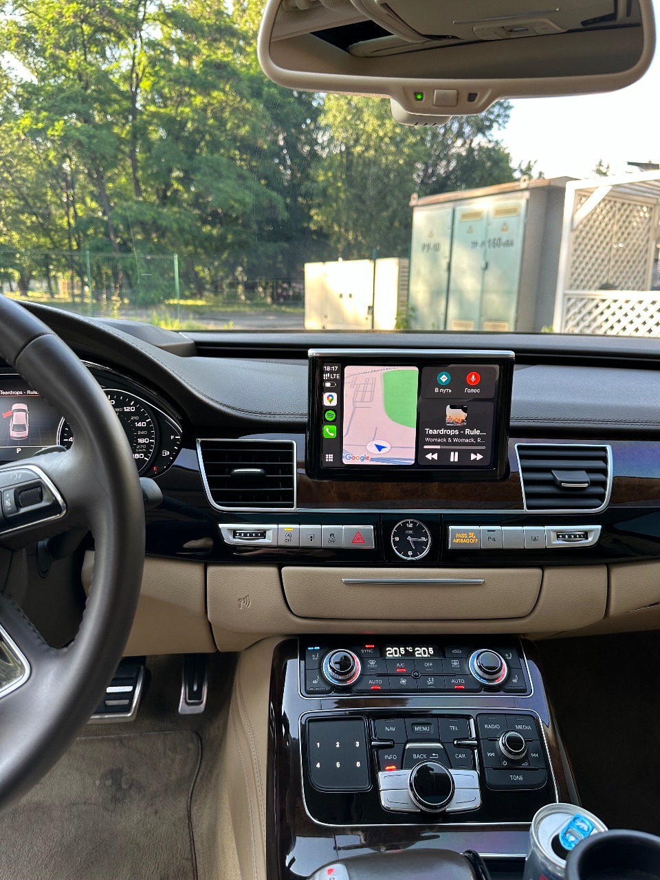 Audi A8 - фото 16