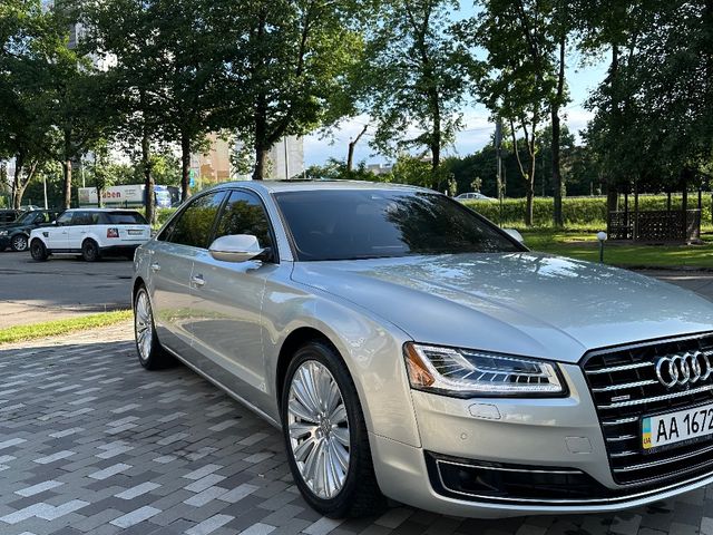Audi A8 - зображення 1