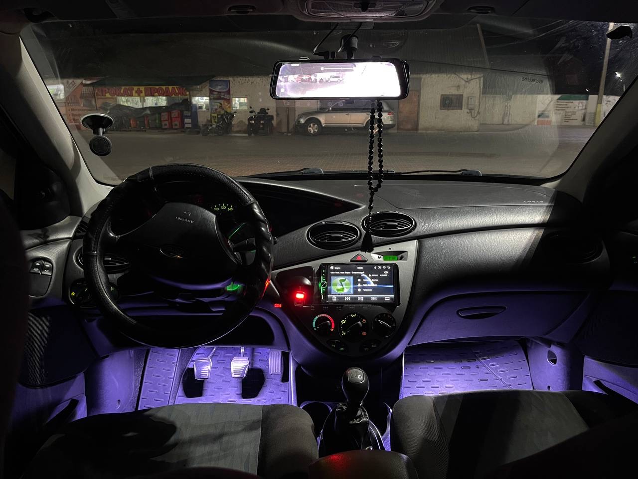 Ford Focus - фото 5