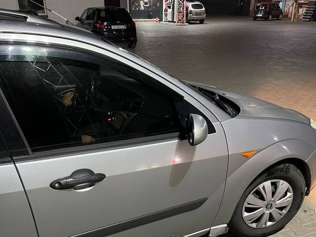 Ford Focus - фото 4