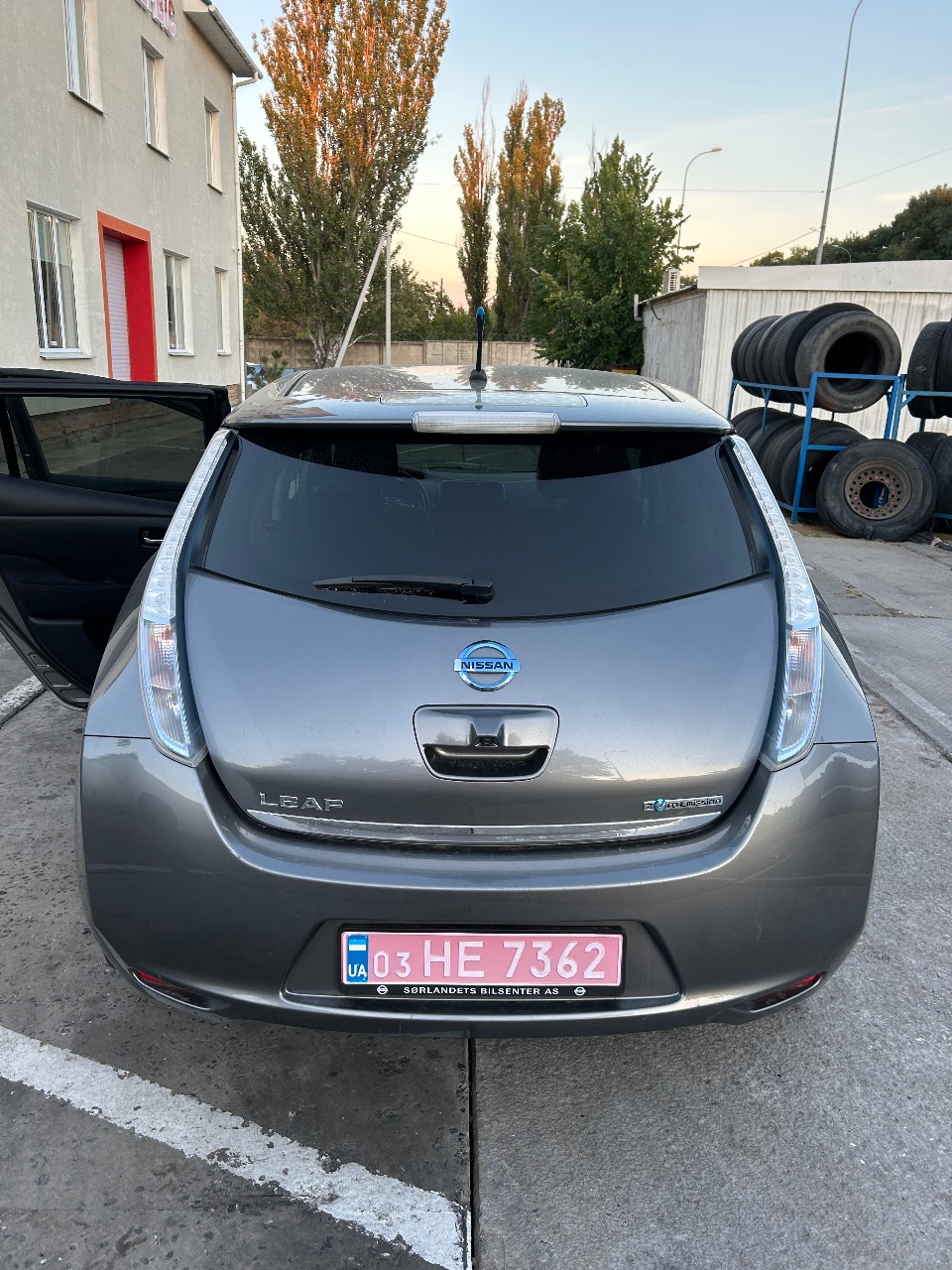 Nissan Leaf - фото 7