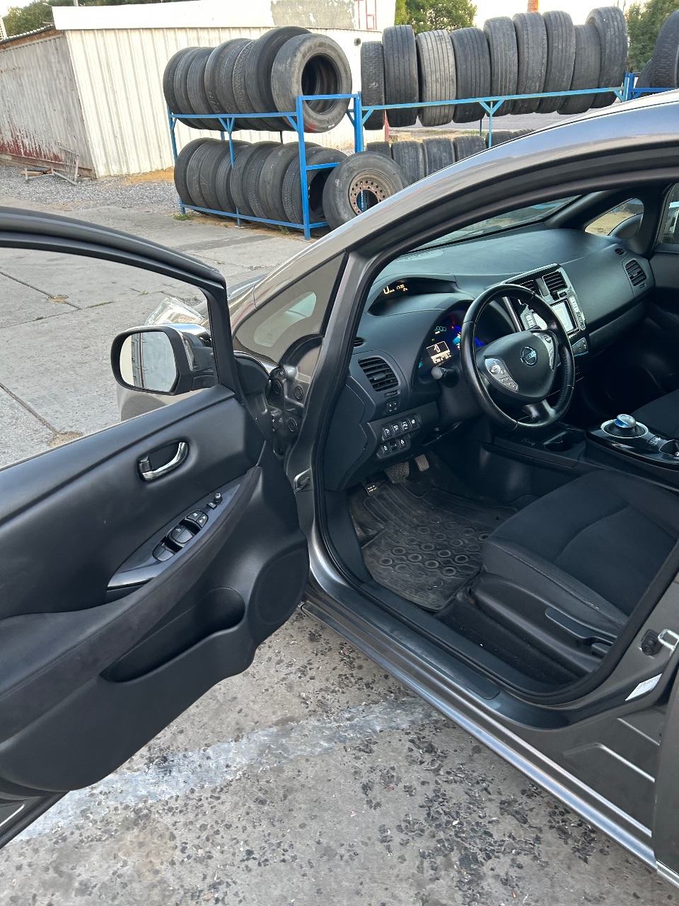 Nissan Leaf - фото 4