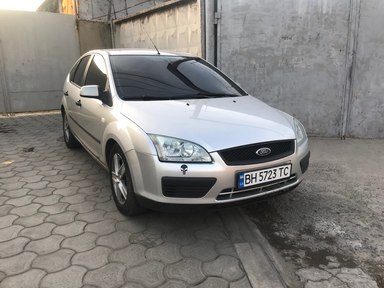 Ford Focus - фото 1