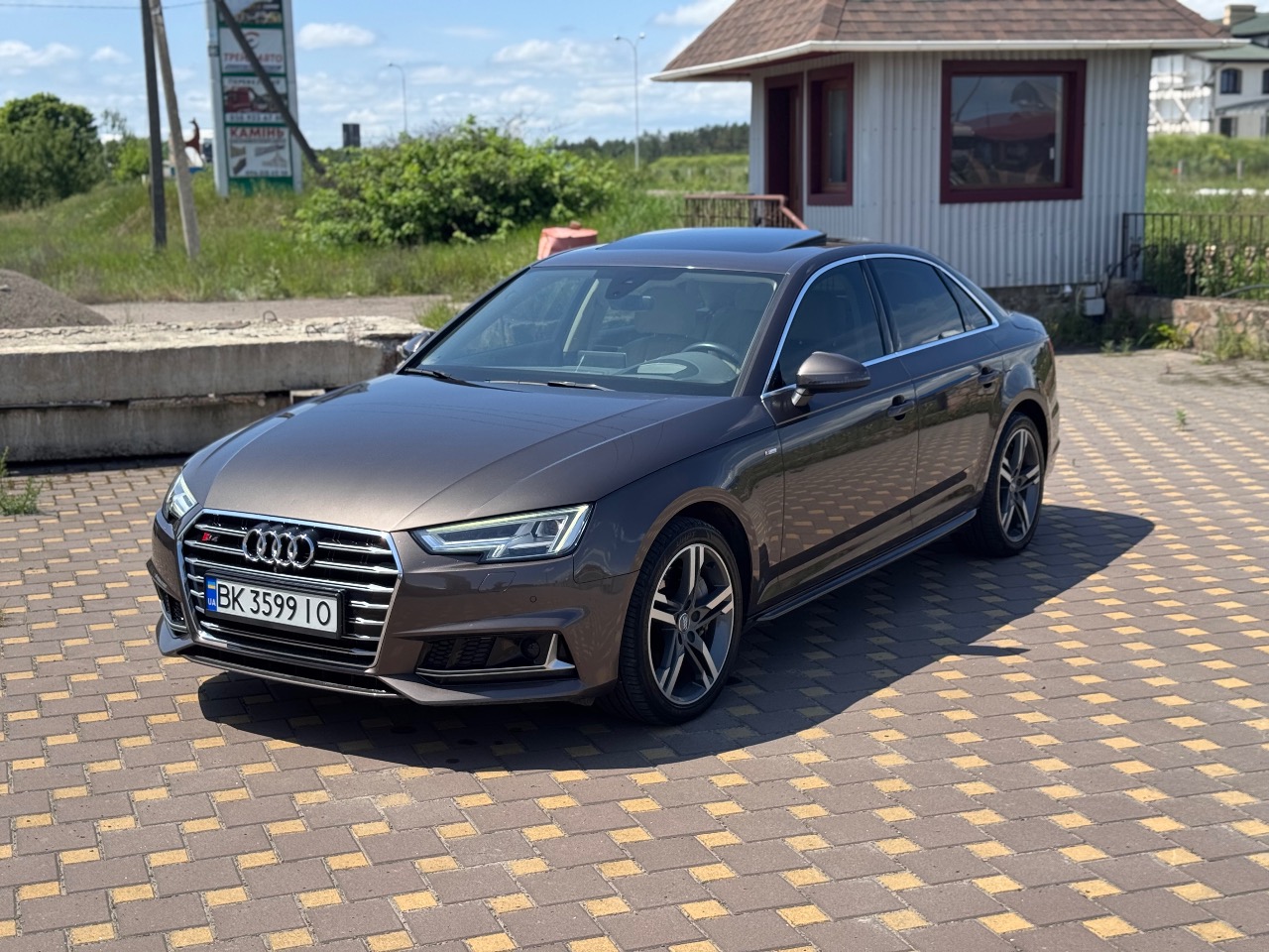 Audi A4 - фото 3