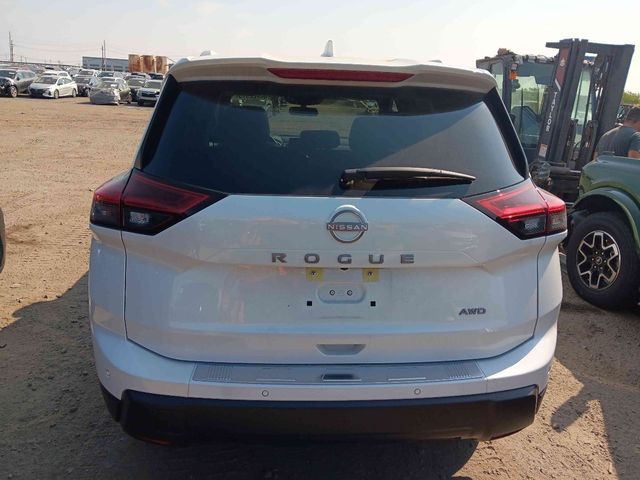 Nissan Rogue - фото 3