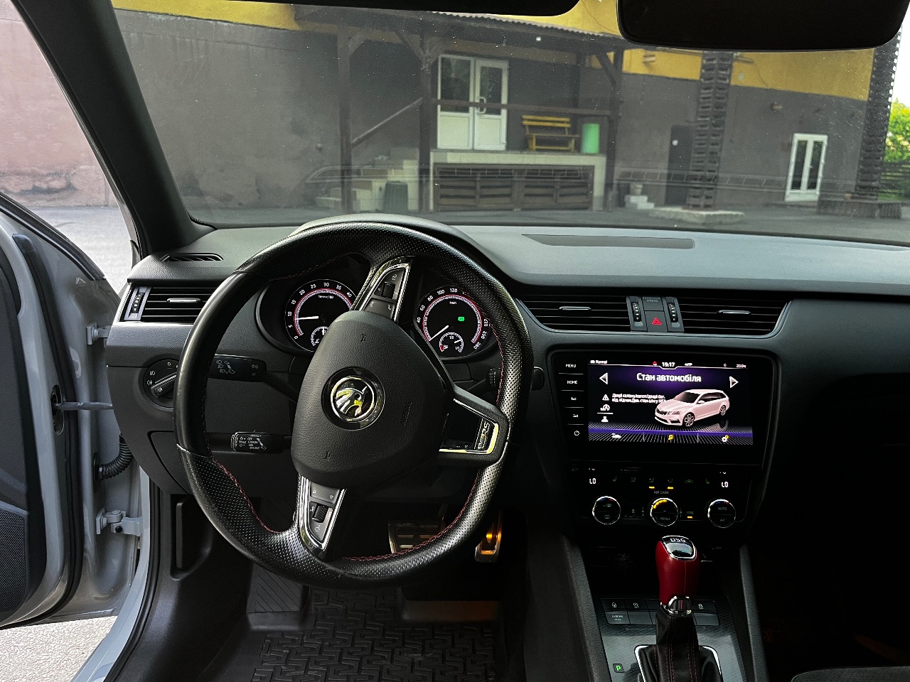 Skoda Octavia RS - фото 9