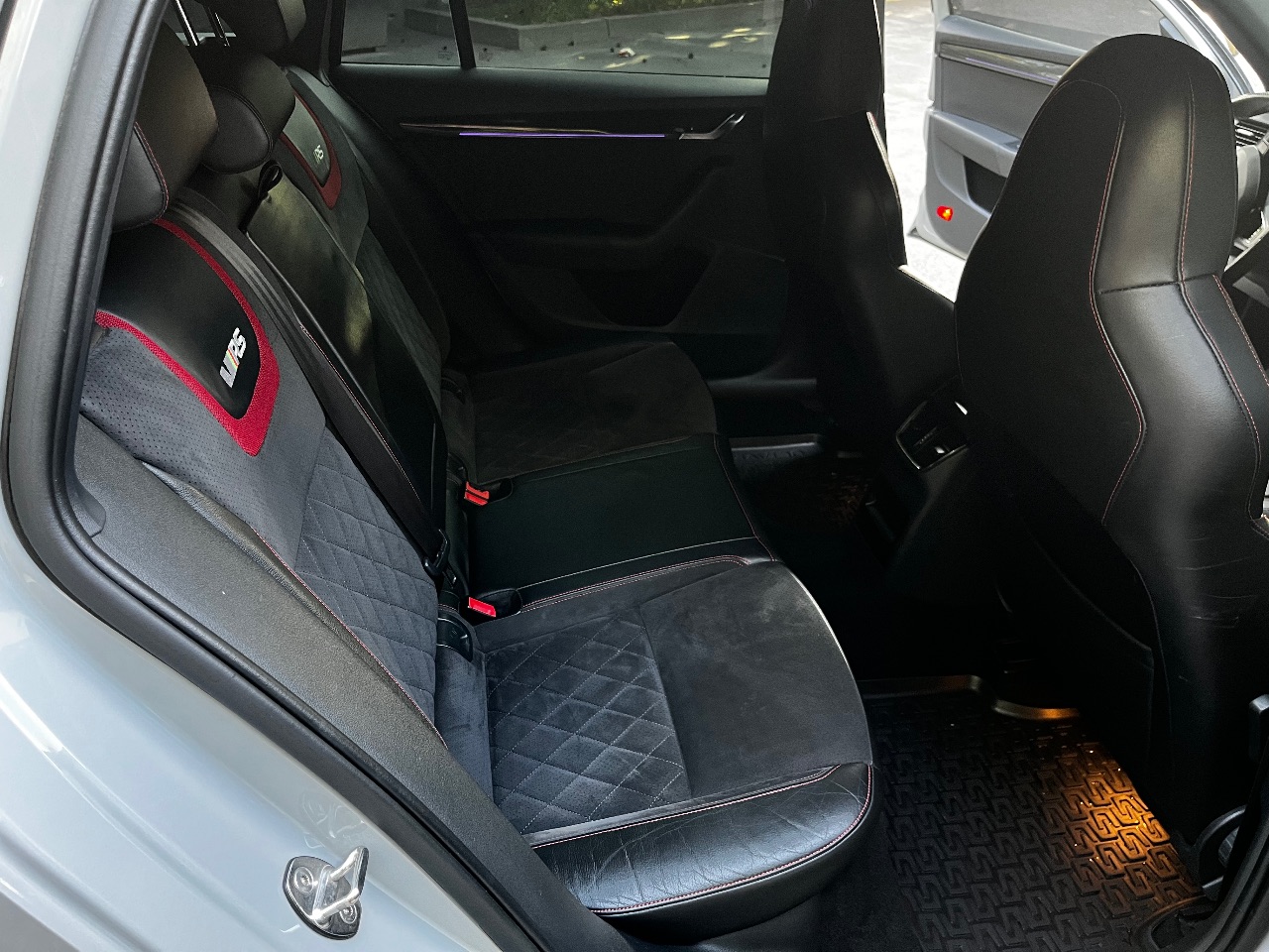 Skoda Octavia RS - фото 13