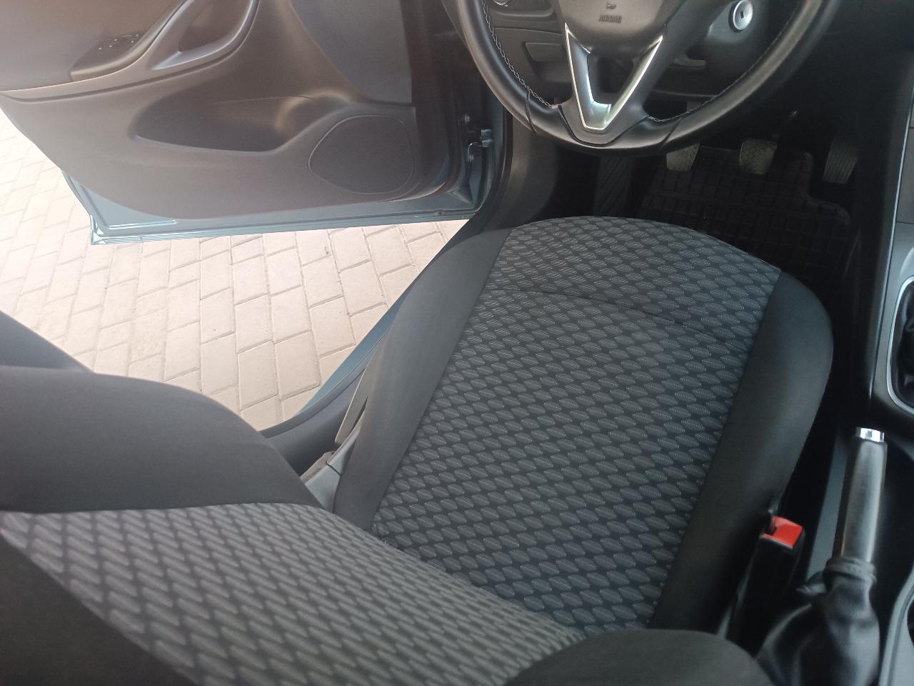 Opel Astra - фото 5