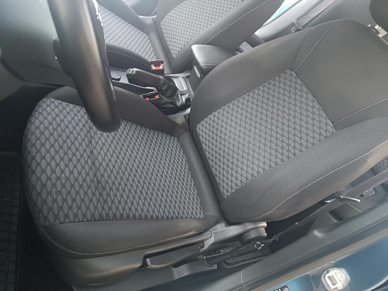 Opel Astra - фото 18