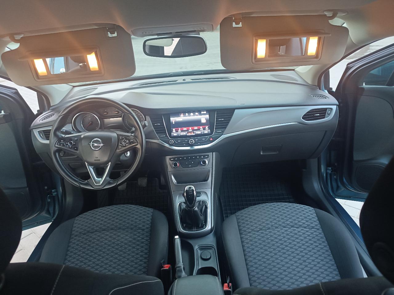 Opel Astra - фото 19