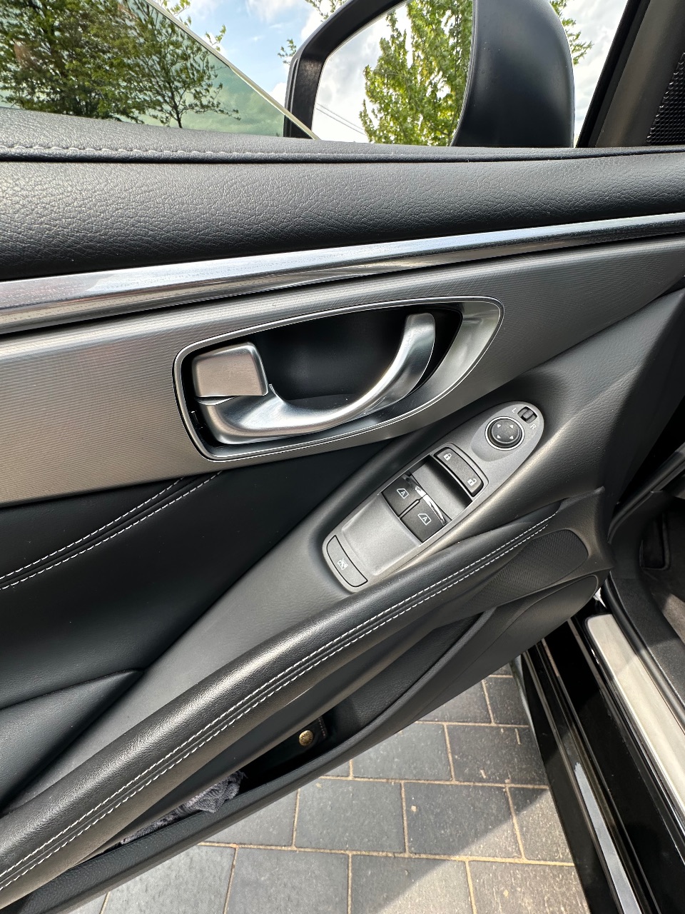 Infiniti Q60 - фото 12