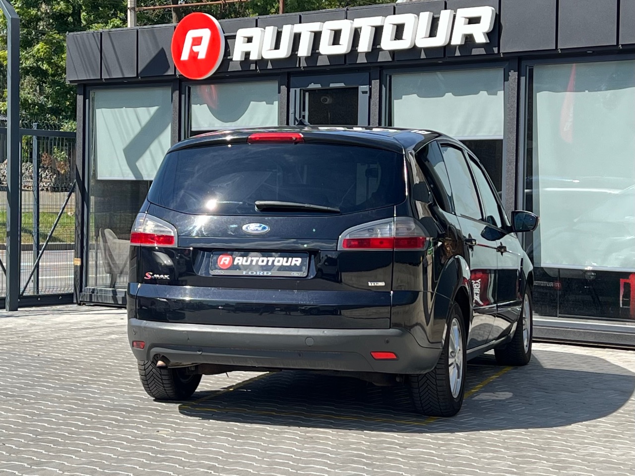 Ford S-MAX - фото 9