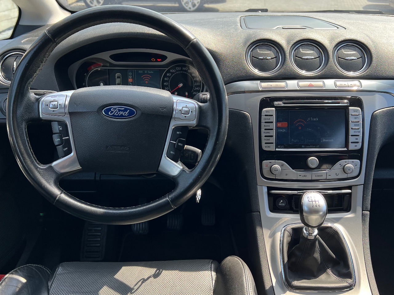 Ford S-MAX - фото 6