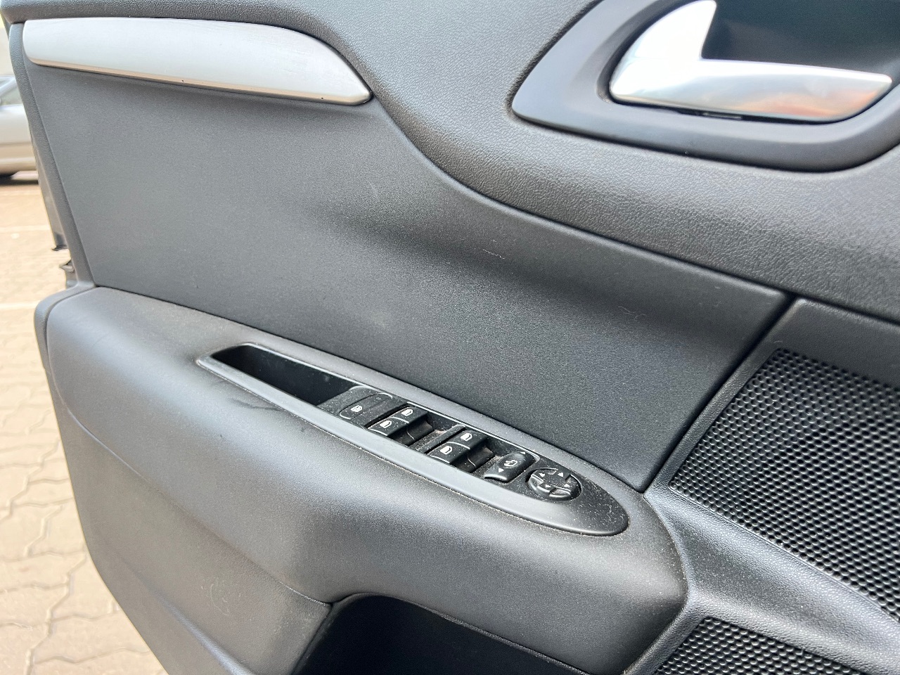 Citroen C4 - фото 12