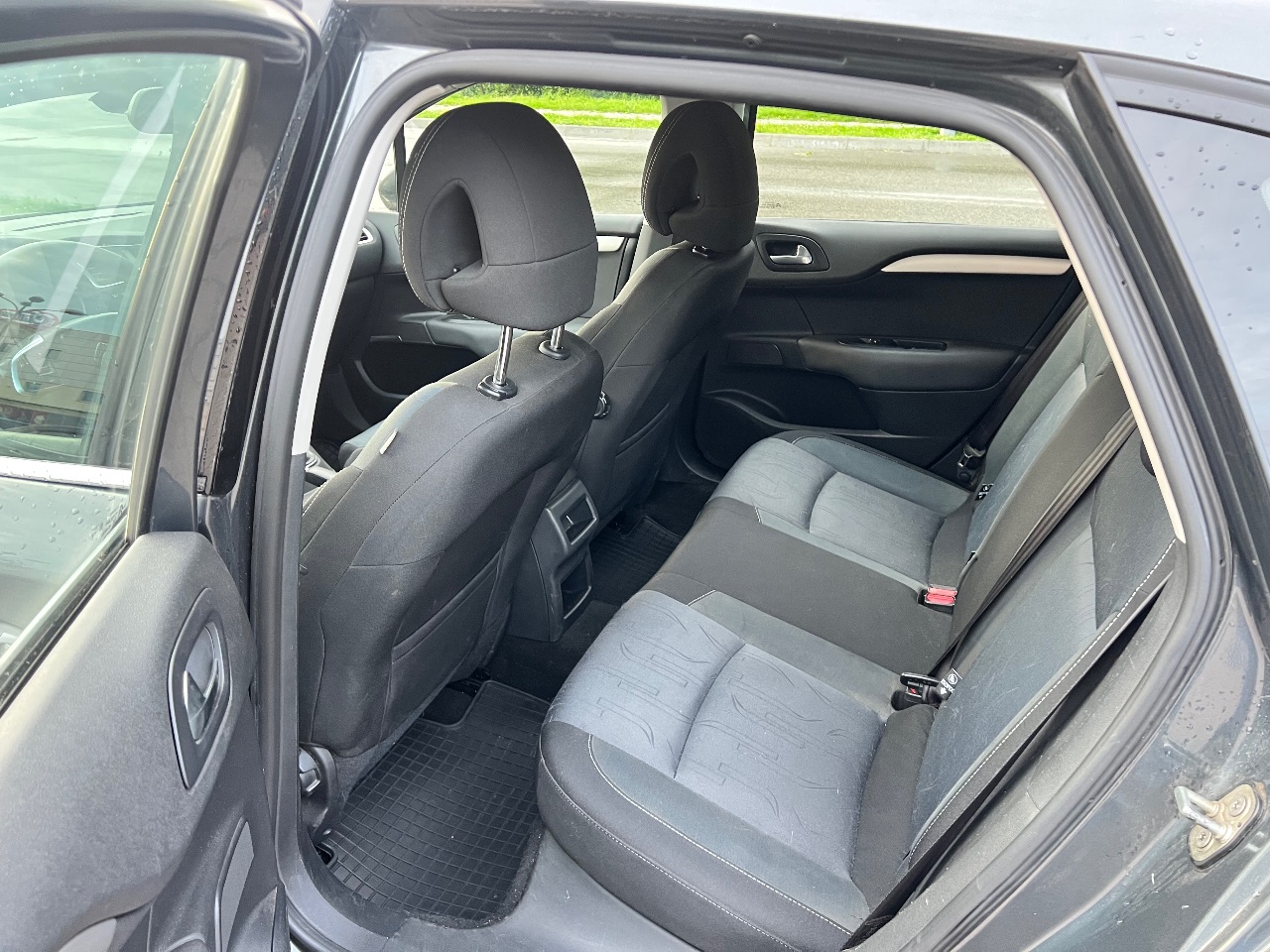 Citroen C4 - фото 8