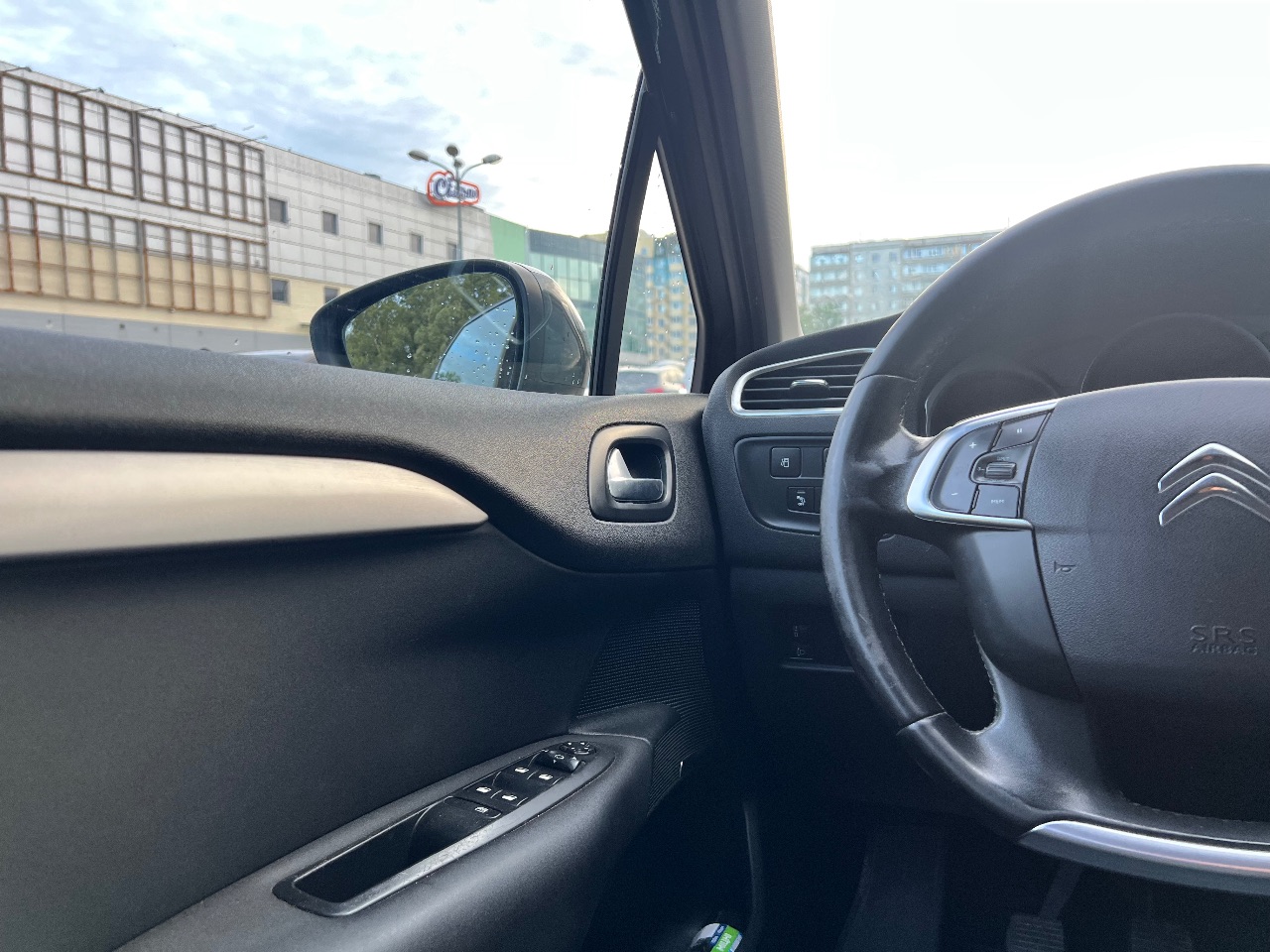 Citroen C4 - фото 9