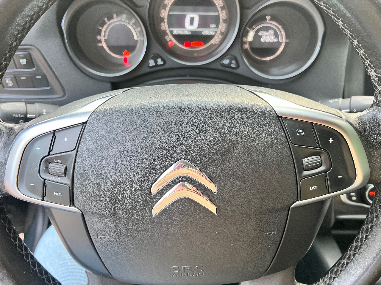 Citroen C4 - фото 11