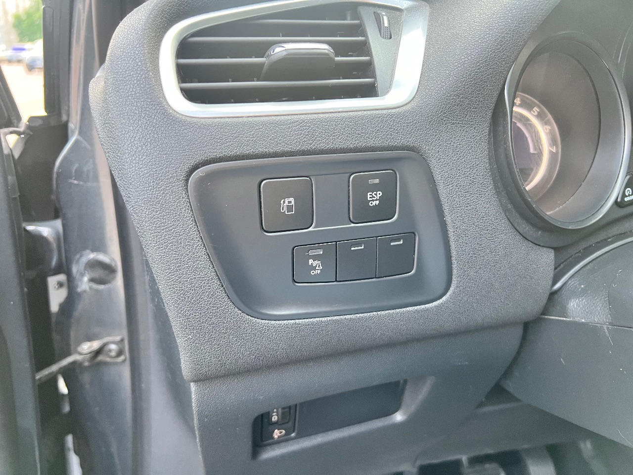 Citroen C4 - фото 13