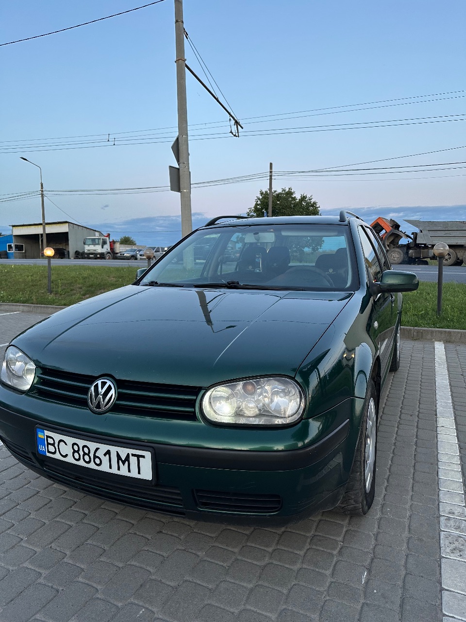 Volkswagen Golf - фото 1