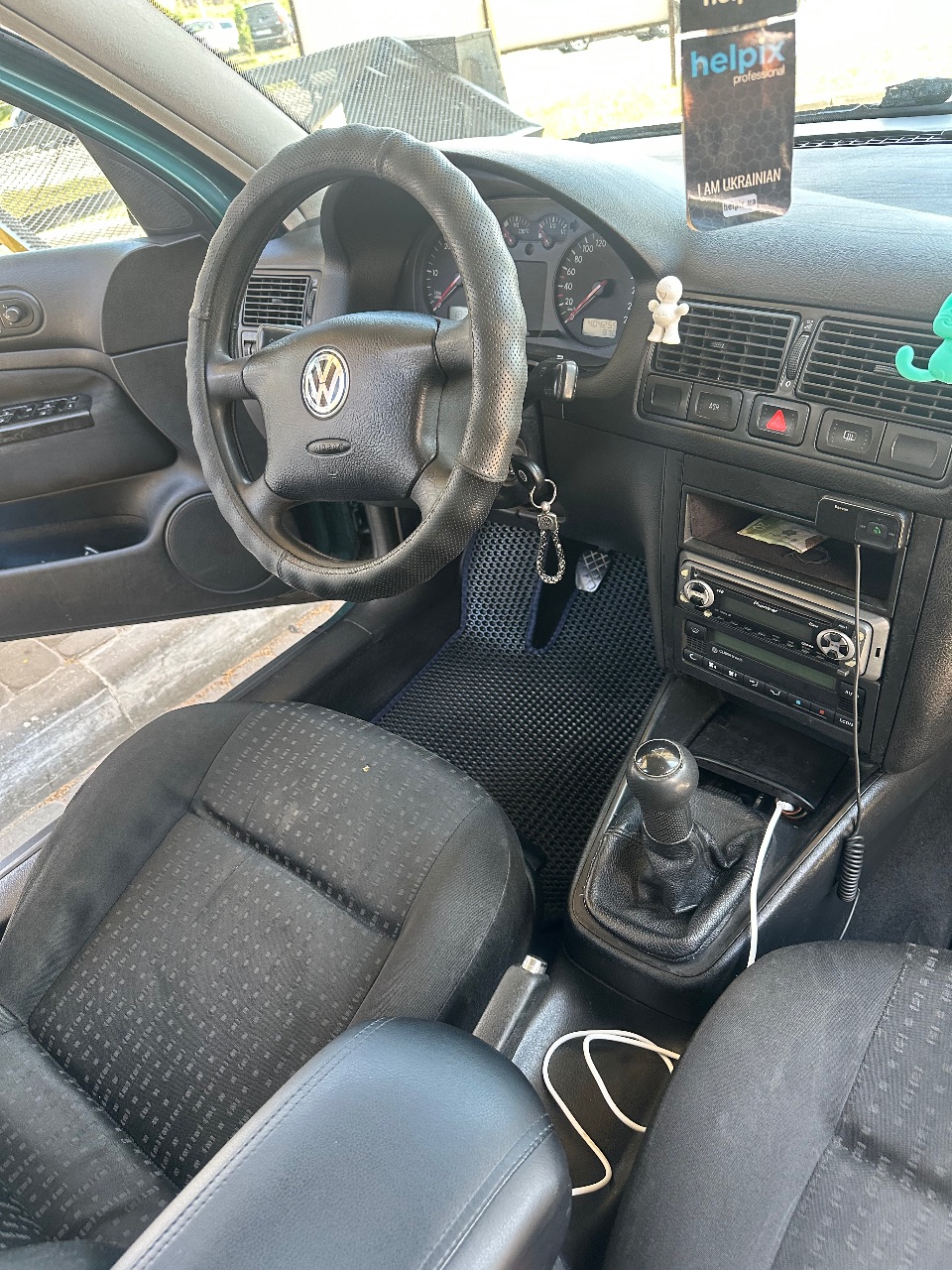 Volkswagen Golf - фото 26