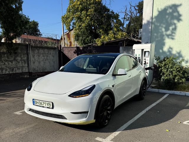Tesla Model Y 2023, Одеса, $29 500 - зображення 1