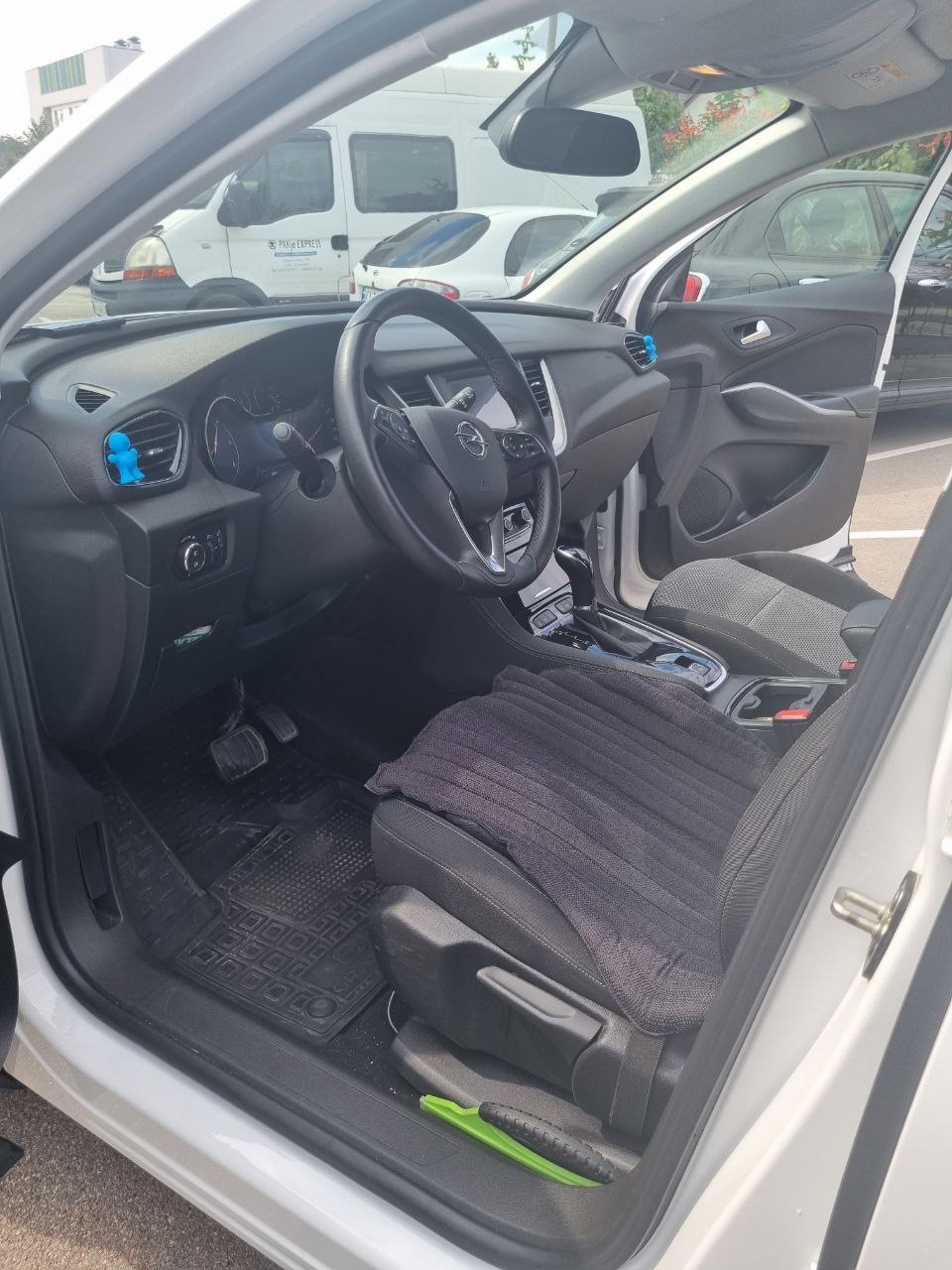 Opel Grandland X - фото 11