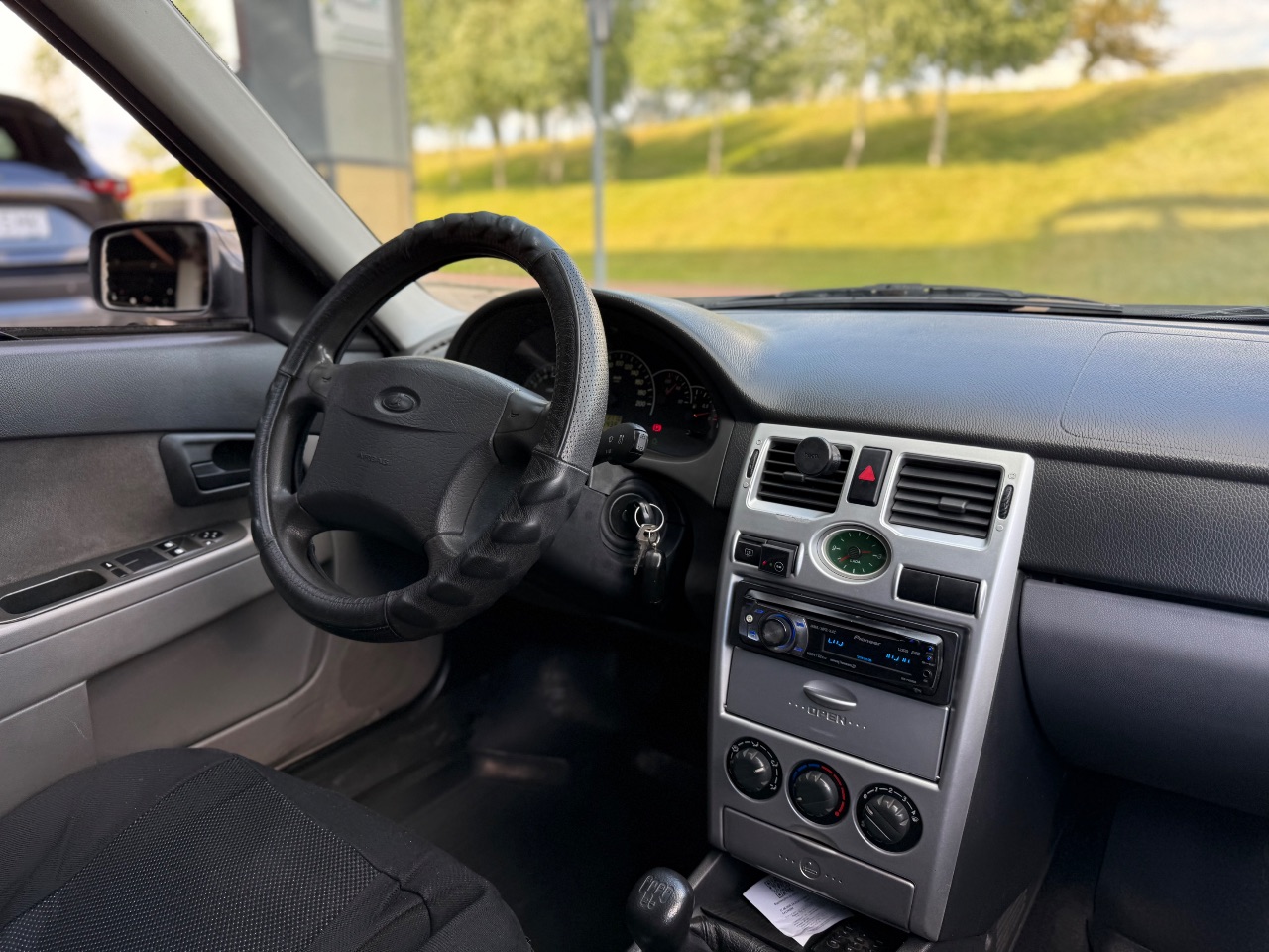 Lada (ВАЗ) Priora - фото 4