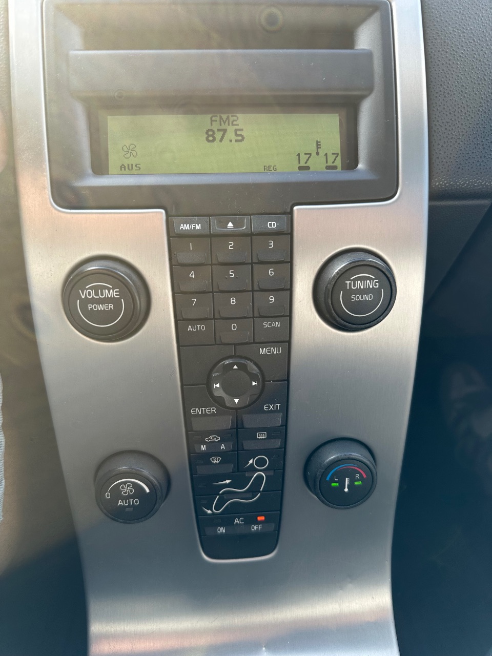 Volvo V50 - фото 16