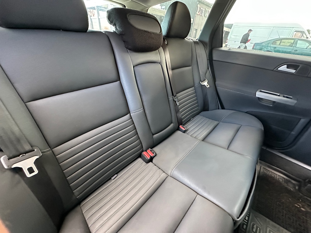 Volvo V50 - фото 12