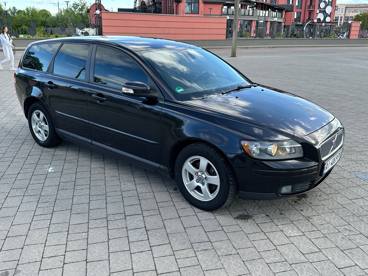 Volvo V50 - фото 2