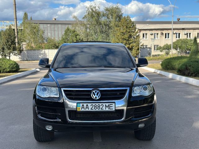 Volkswagen Touareg - зображення 2