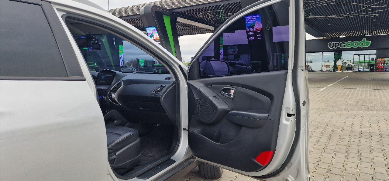 Hyundai ix35 - фото 12