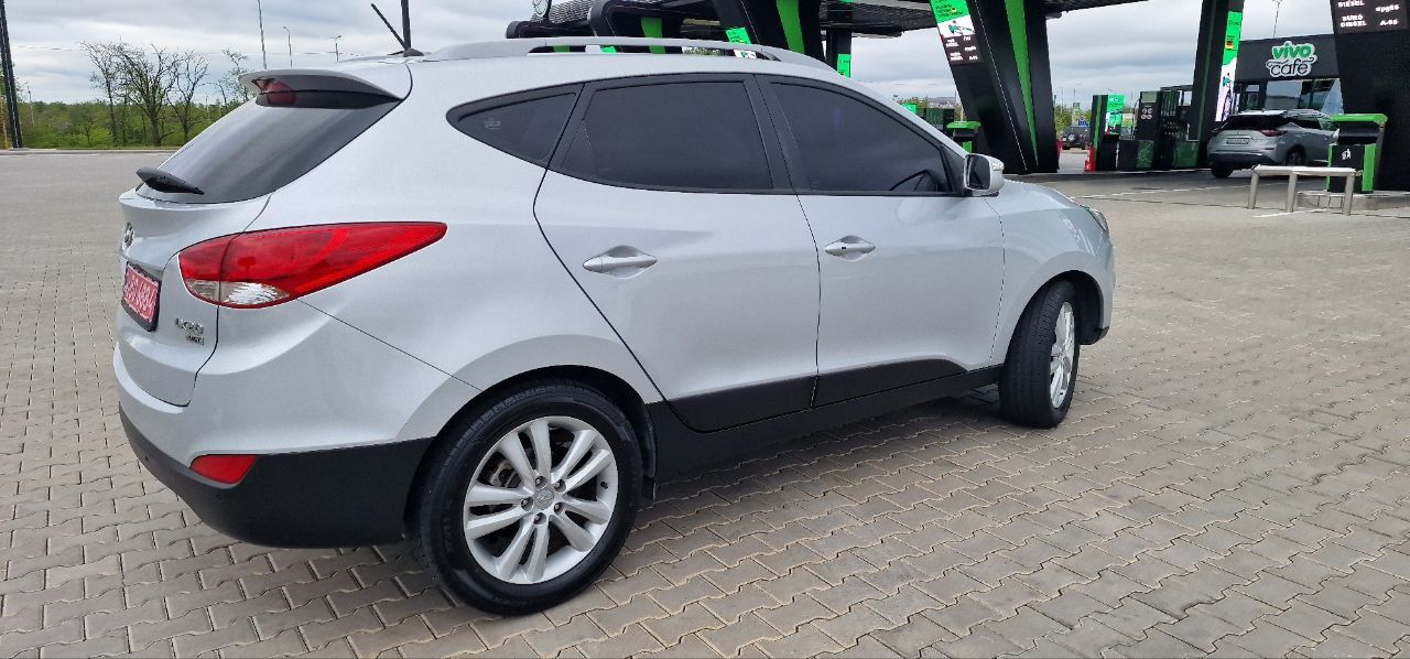 Hyundai ix35 - фото 3