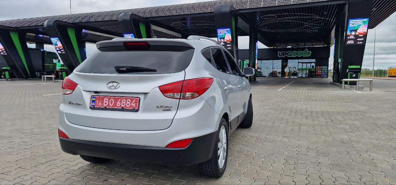 Hyundai ix35 - фото 2