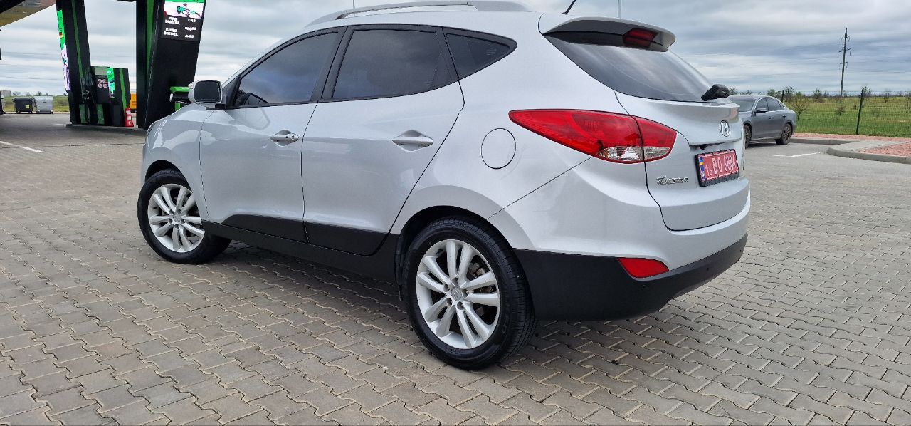 Hyundai ix35 - фото 4