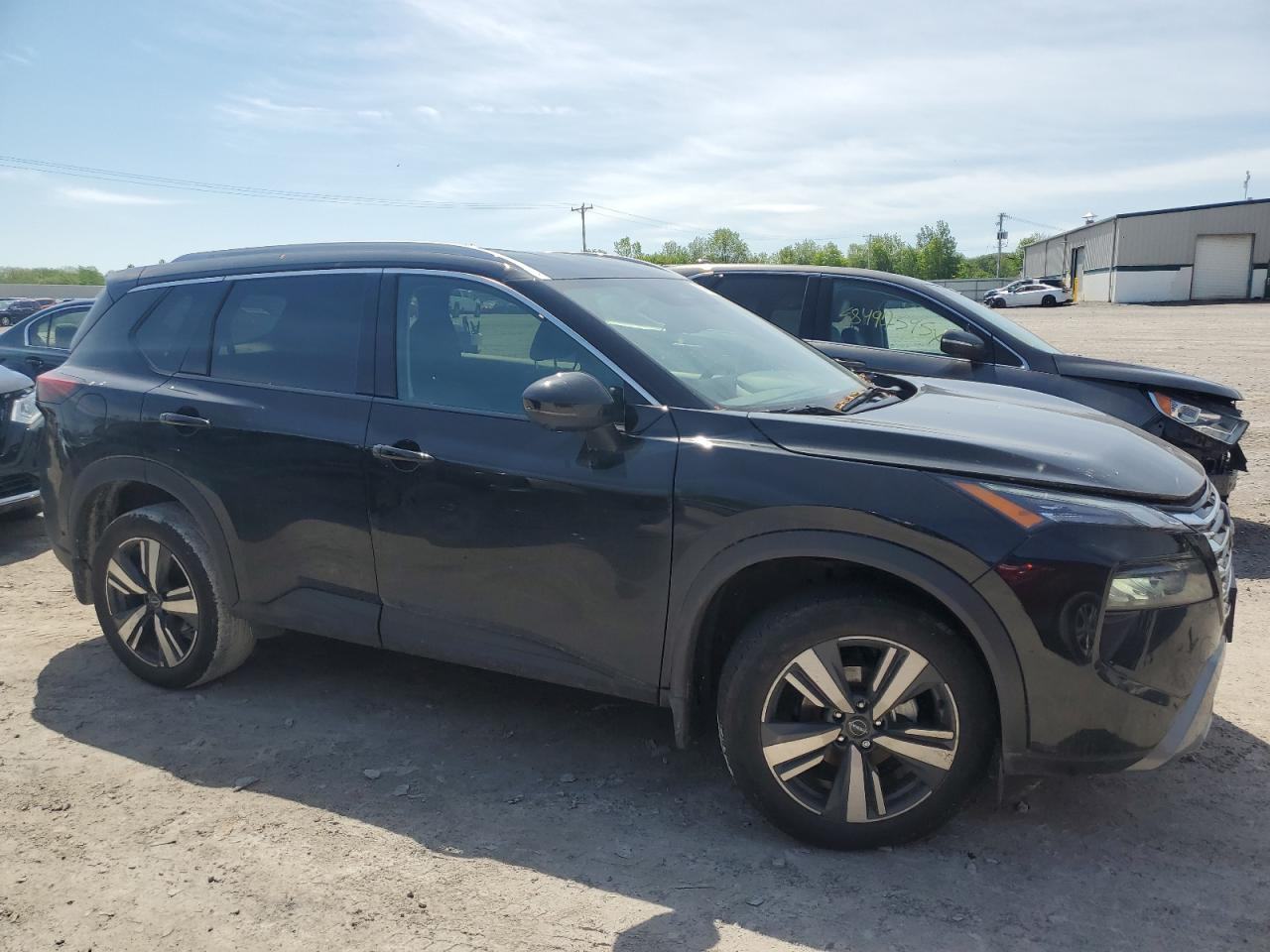 Nissan Rogue - фото 3