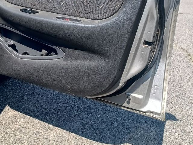 Kia Shuma - фото 5