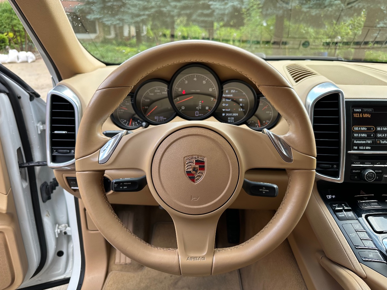 Porsche Cayenne - фото 3