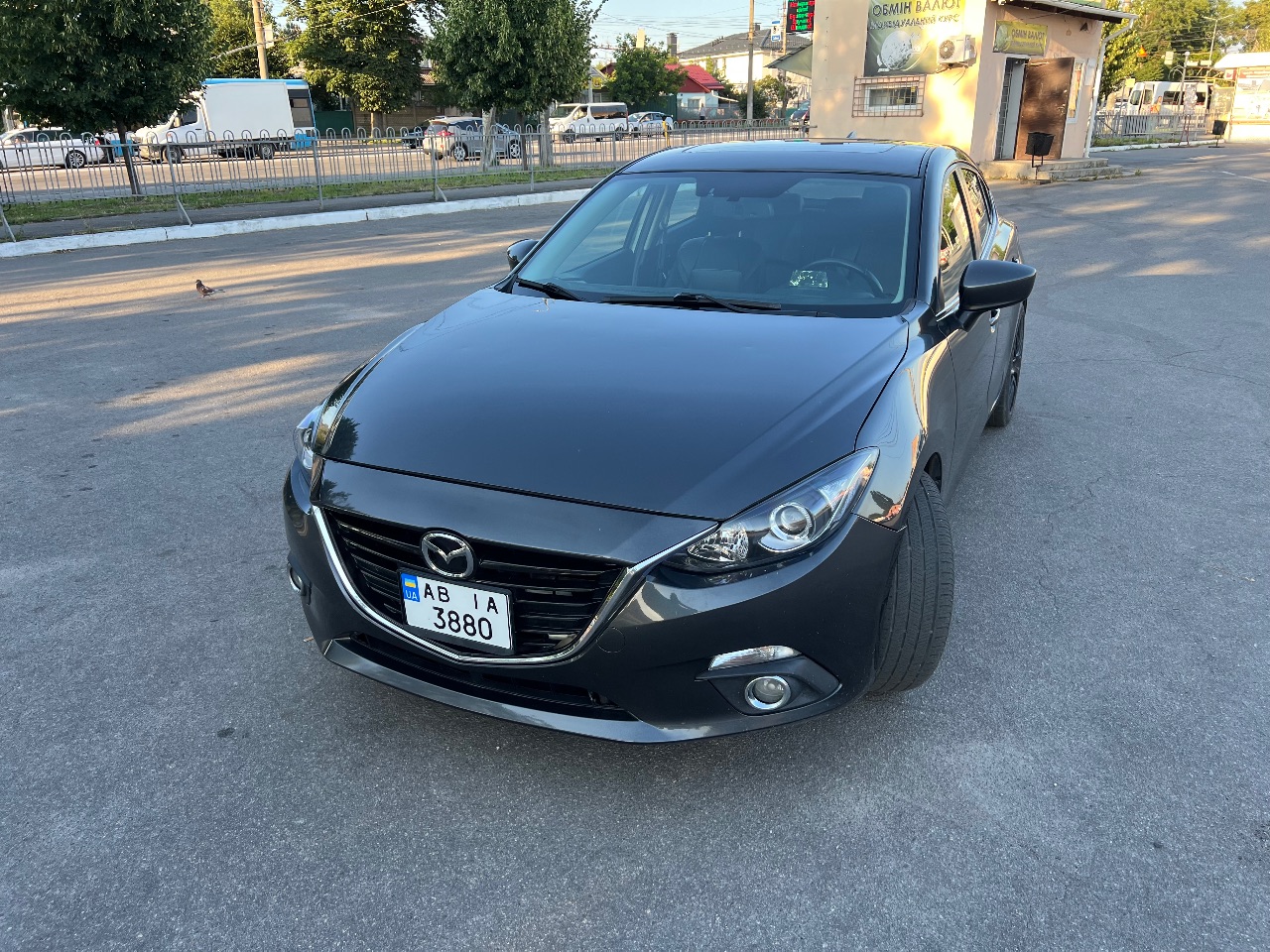Mazda 3 - фото 8