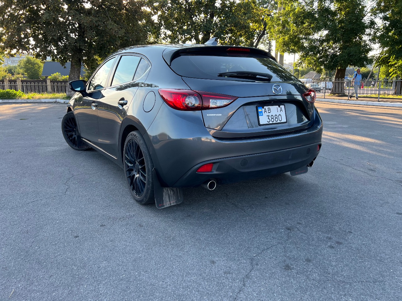 Mazda 3 - фото 16
