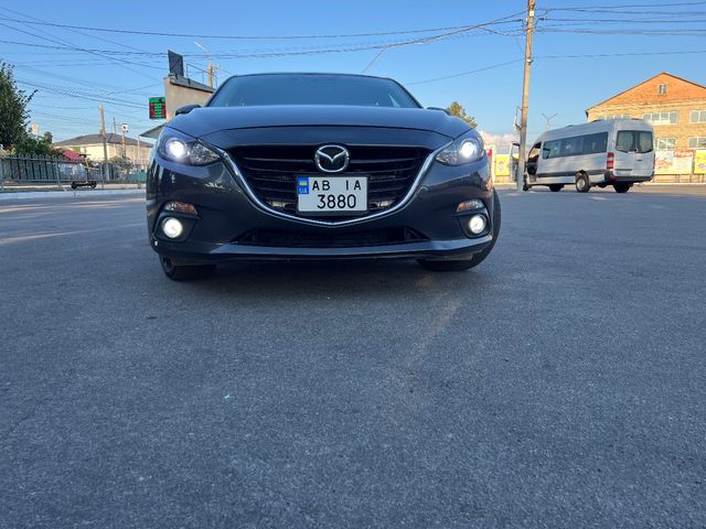 Mazda 3 - фото 4