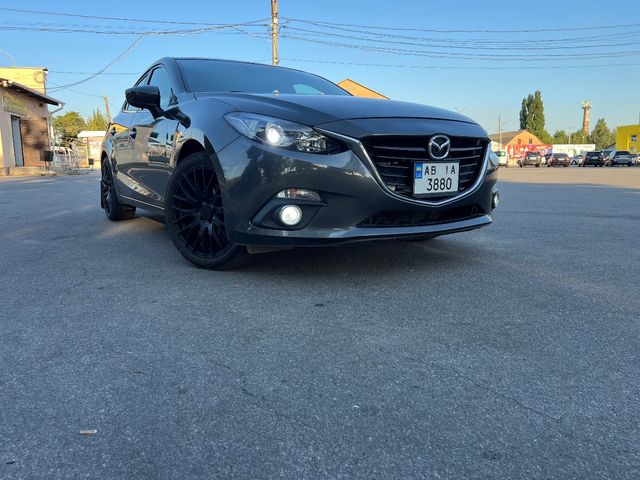 Mazda 3 - фото 3