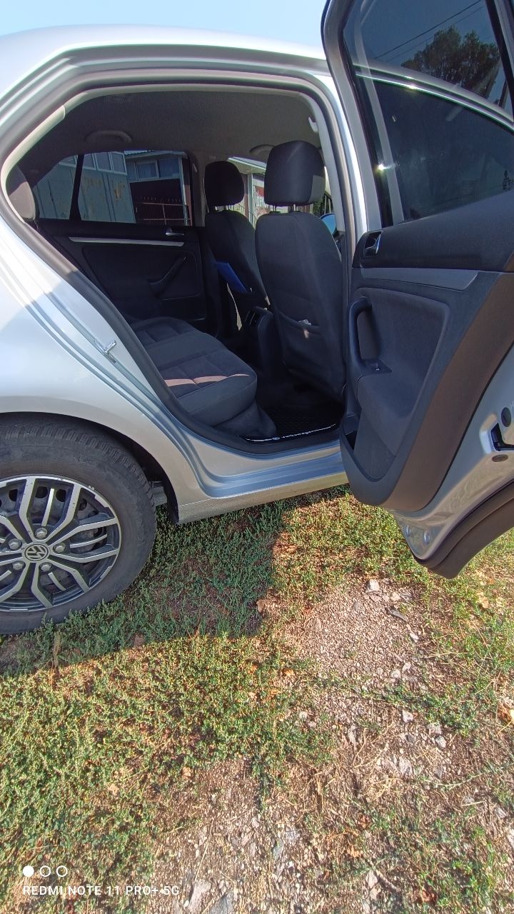 Volkswagen Jetta - фото 9